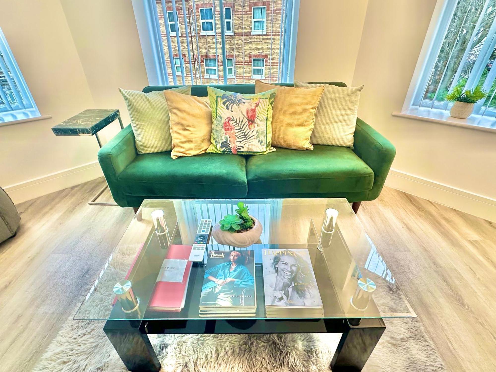 Apartment Coastal Vibes - Stunning With King Size Bed And Free Parking - Central Location And Close To Beach Bournemouth