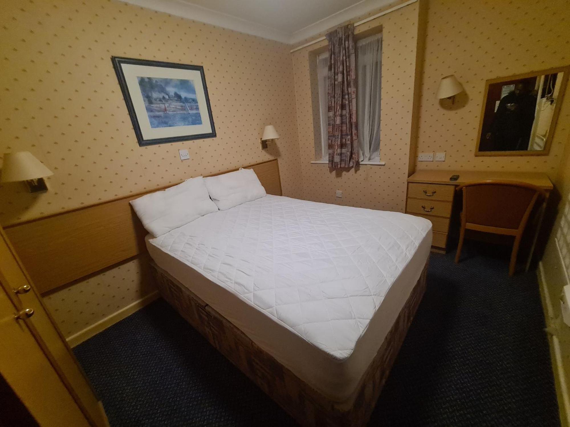 Devon Towers * Bournemouth