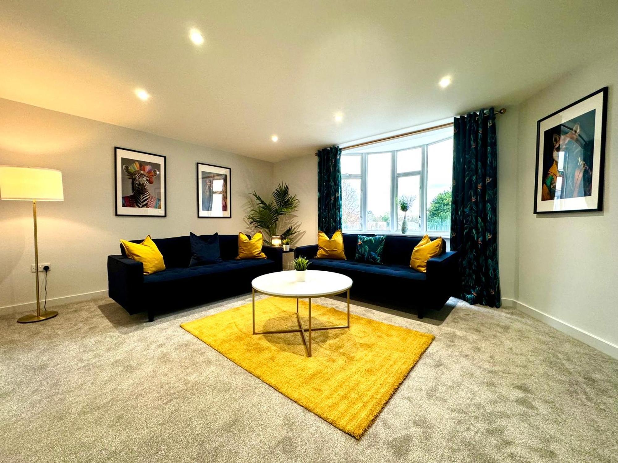 Apartment Amazing Large 3 Bedroom - Sleeps 8! Bournemouth