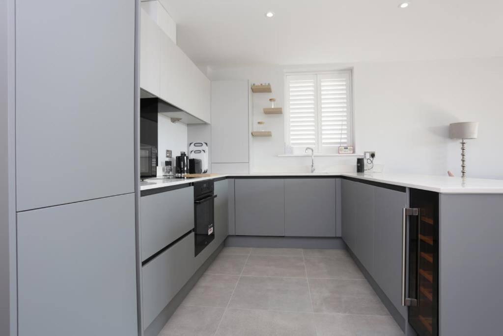 Apartment Bournecoast: Modern 2 Bed Flat With Patio - Fm8413 Bournemouth