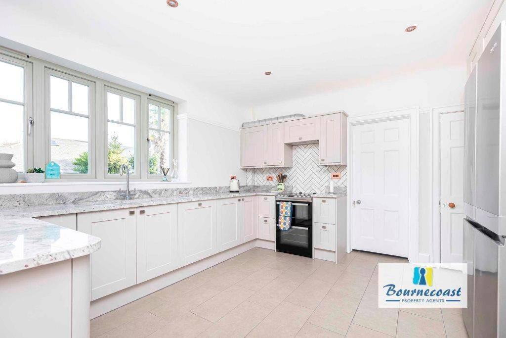 Bournecoast:large Minutes From Beach- Hb6228 Bournemouth