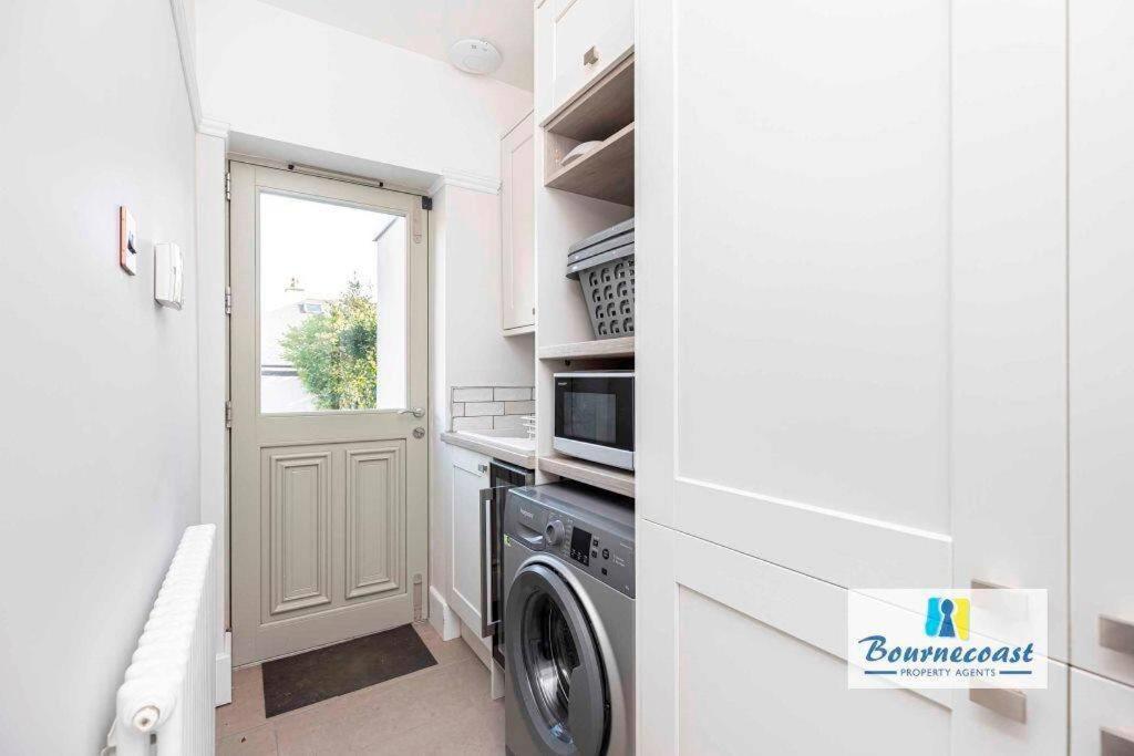 Holiday home Bournecoast:large Minutes From Beach- Hb6228 *
