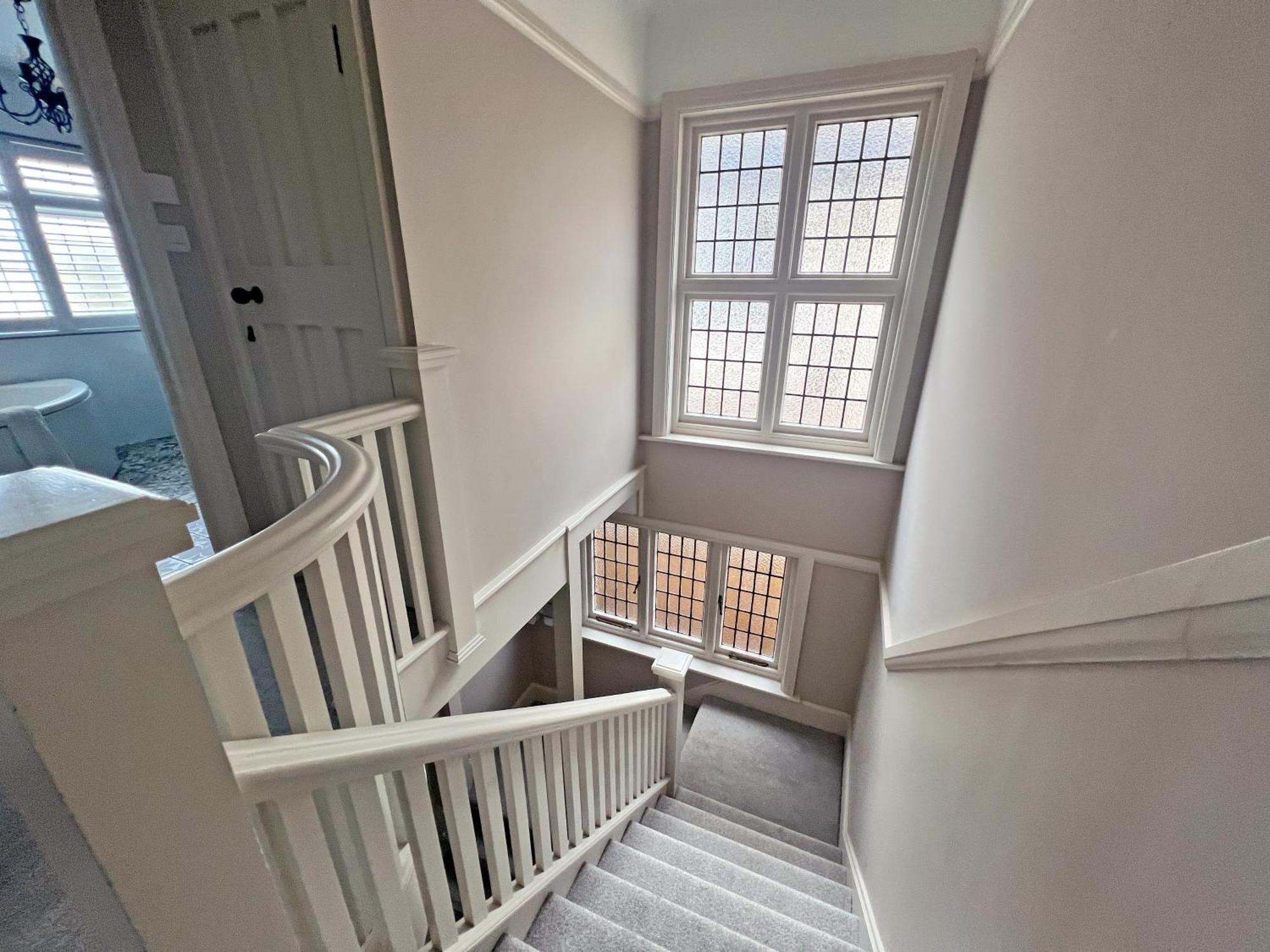 Four Bedroom Family Abode With Hot Tub, Garden And Bbq Bournemouth