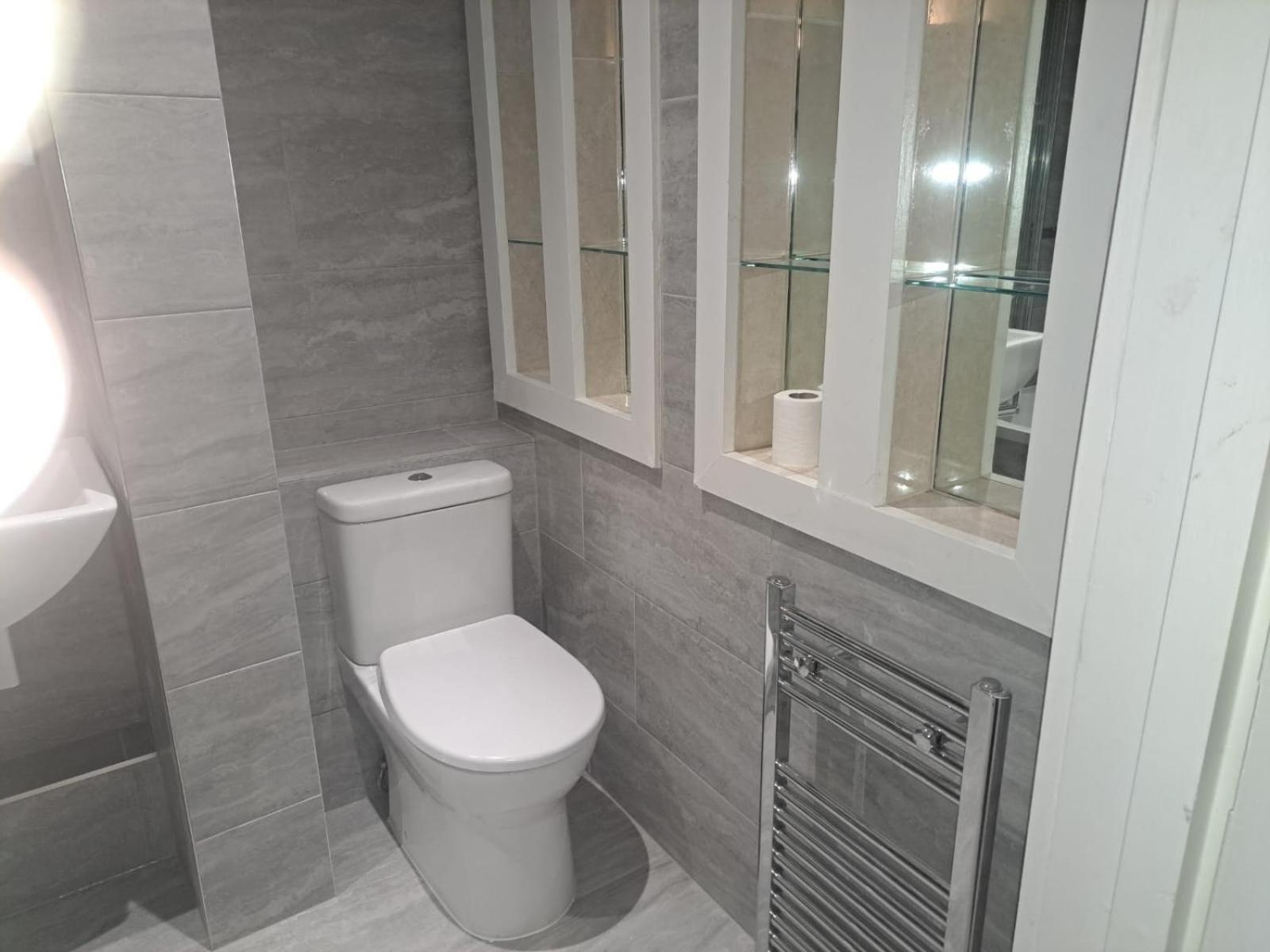 Hot Tub & Sauna Let