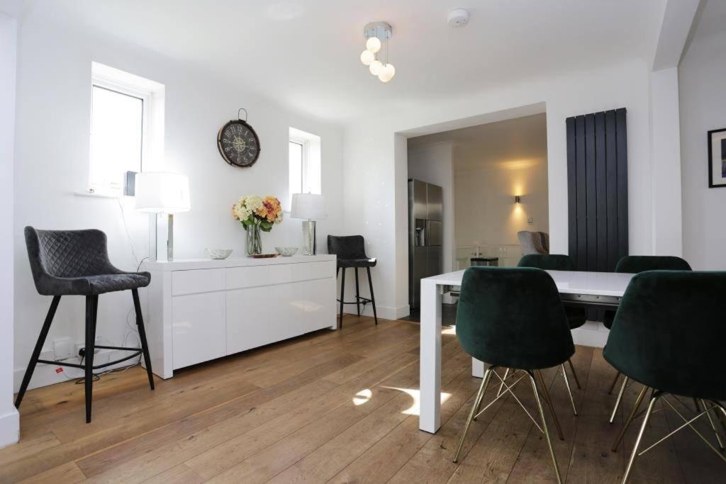 Bournecoast: With Snug-games Room-garden-3114 Holiday home Bournemouth