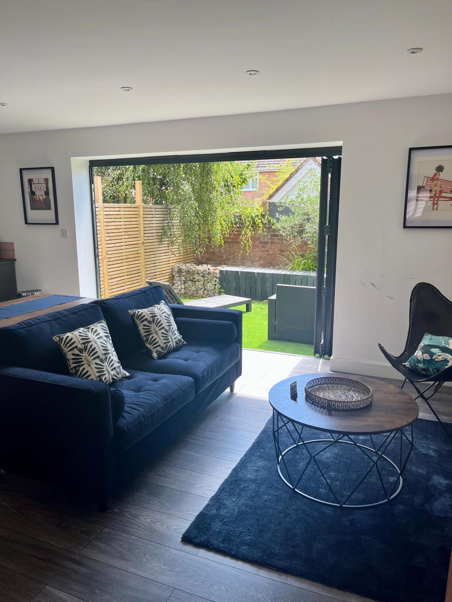 Apartment The Hideaway With Own Private Sunny Garden Bournemouth