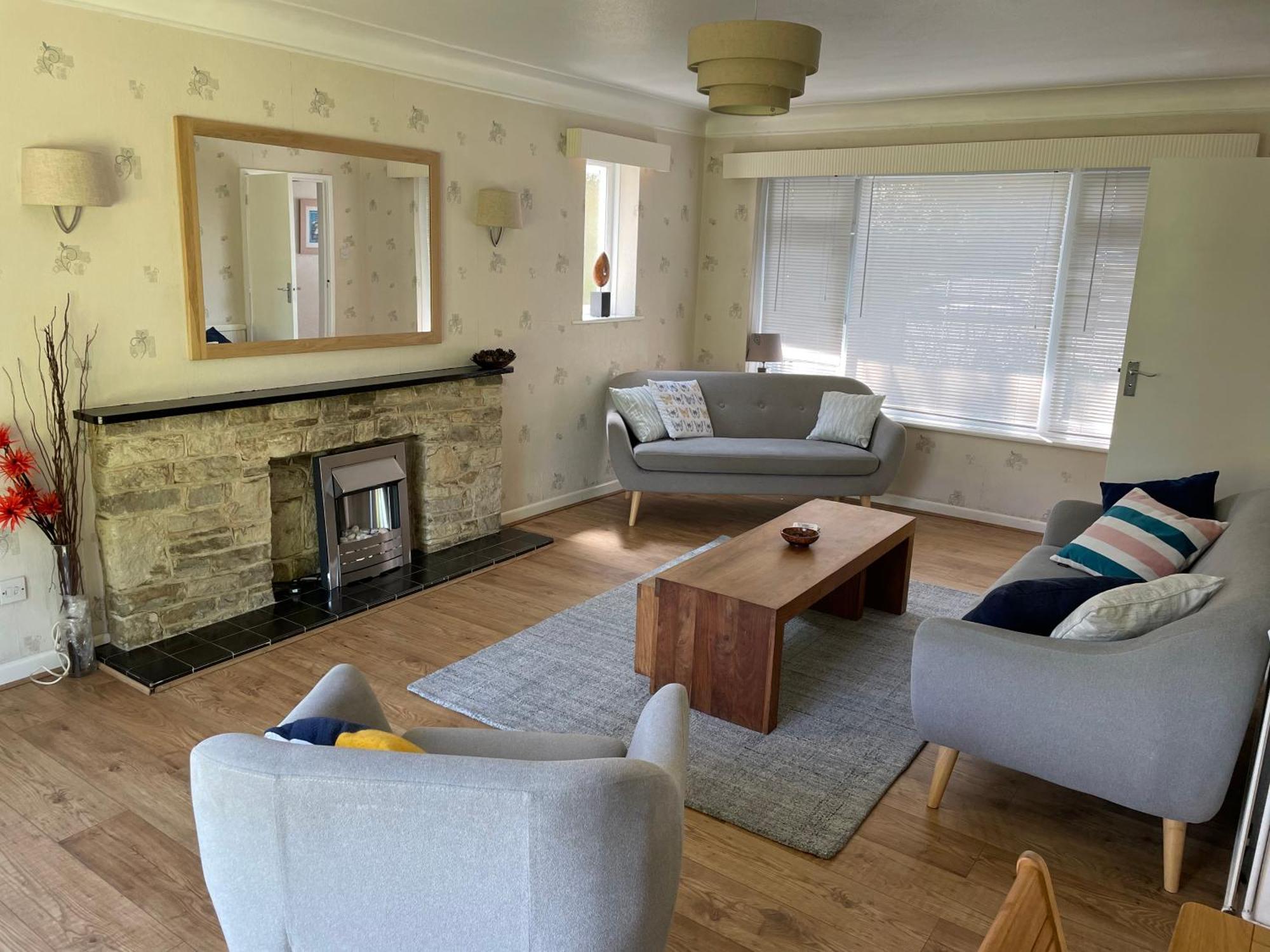Lovely With Beautiful Large Garden, 5 Min To The By Car Holiday home Bournemouth