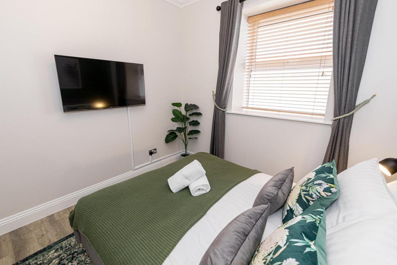 Stylish With Garden Near The