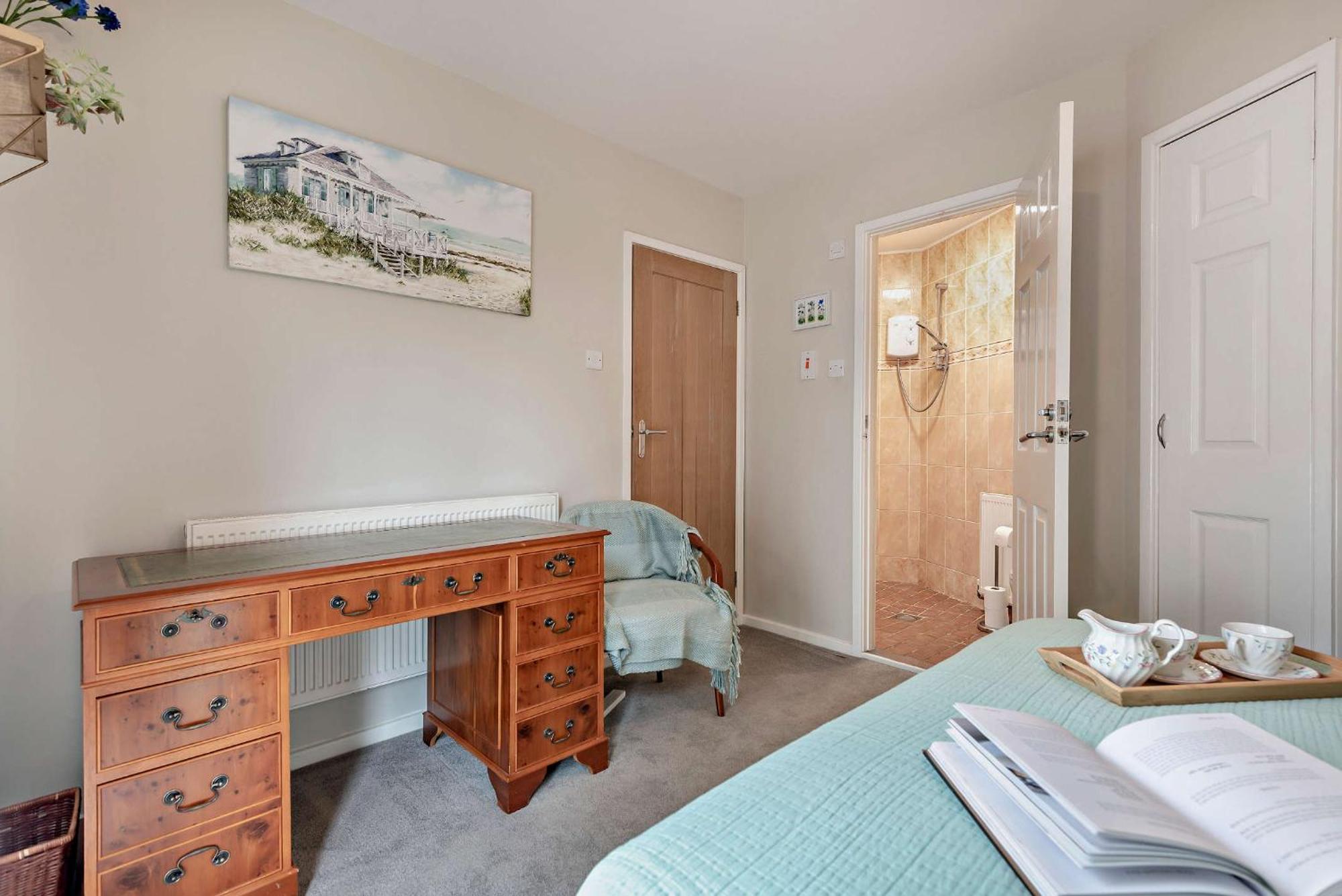 Holiday home Oakwood Christchurch Sleeps 8 *