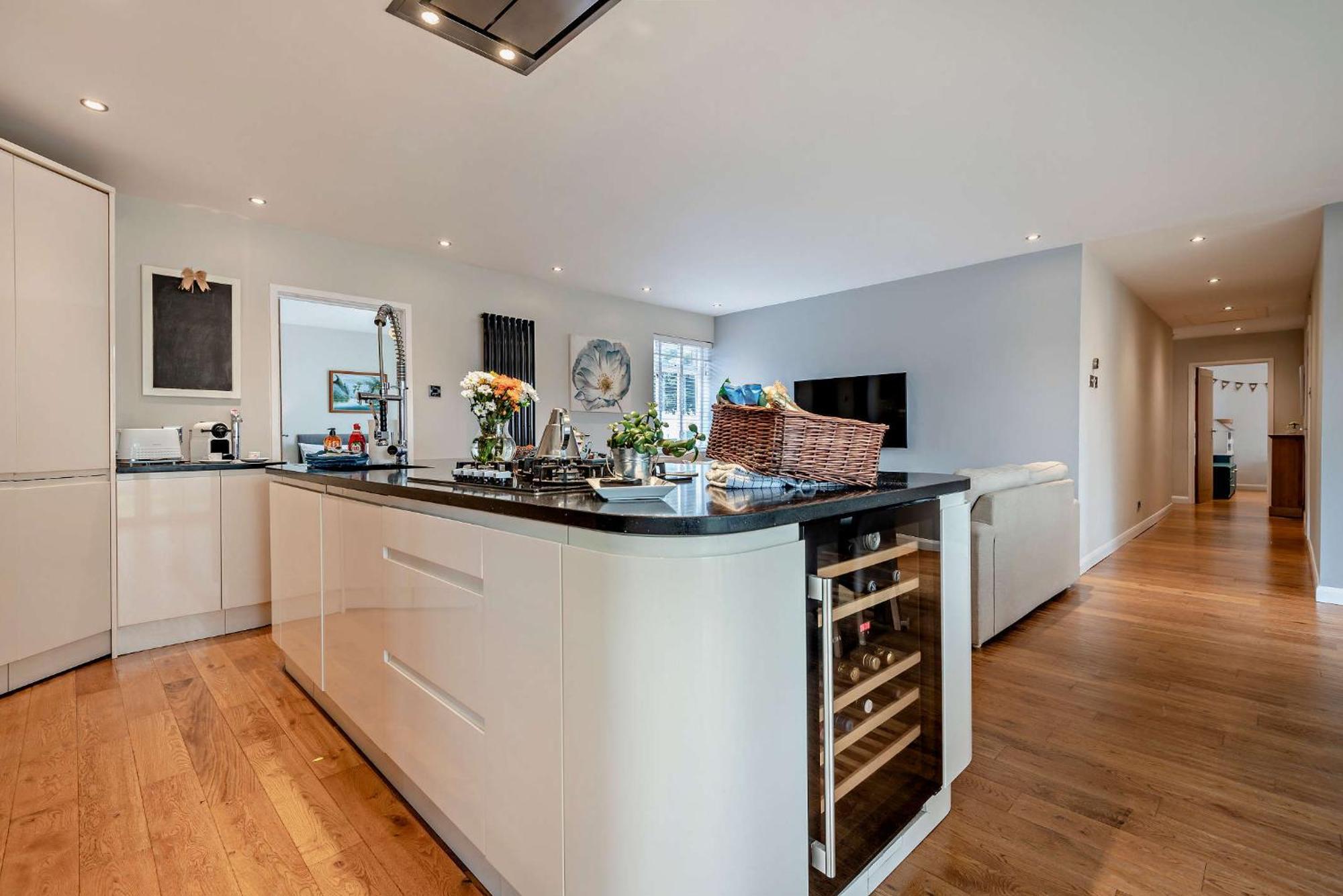 Oakwood Christchurch Sleeps 8 Holiday home