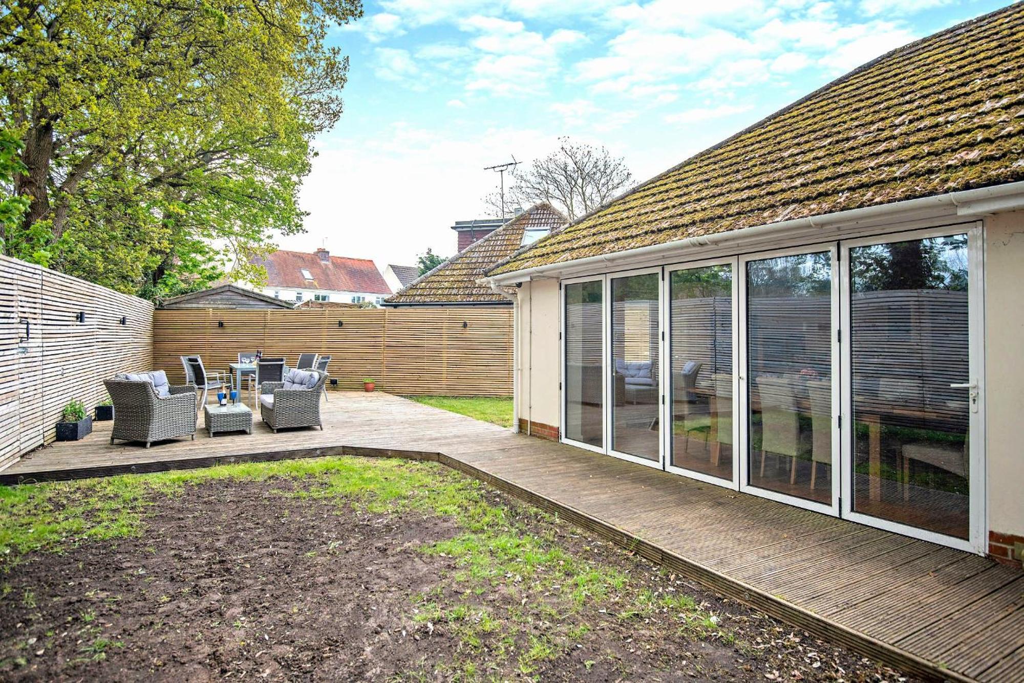 Oakwood Christchurch Sleeps 8
