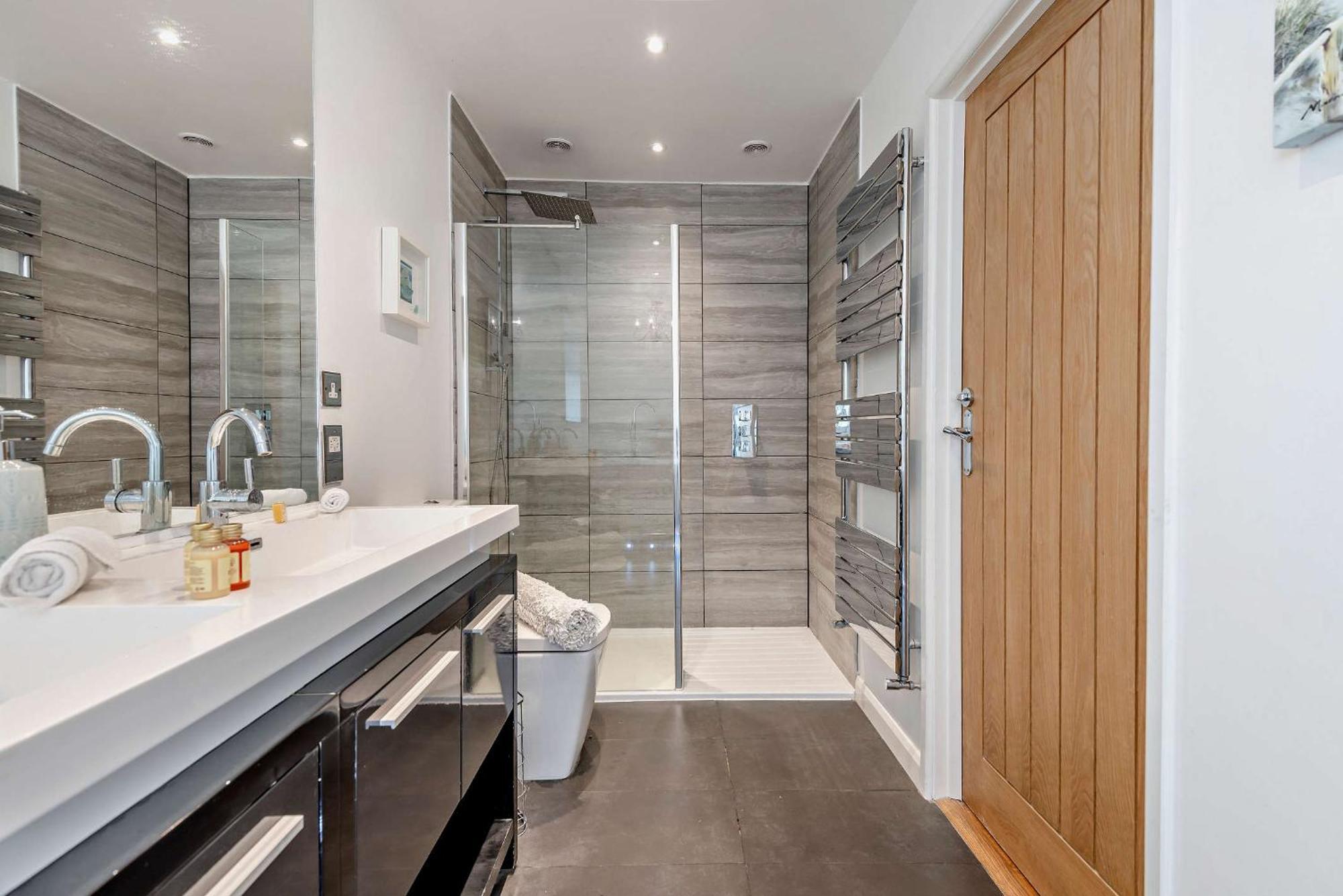 Oakwood Christchurch Sleeps 8 * Bournemouth