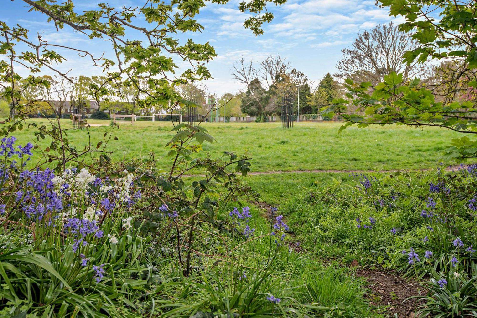 Oakwood Christchurch Sleeps 8 Holiday home Bournemouth