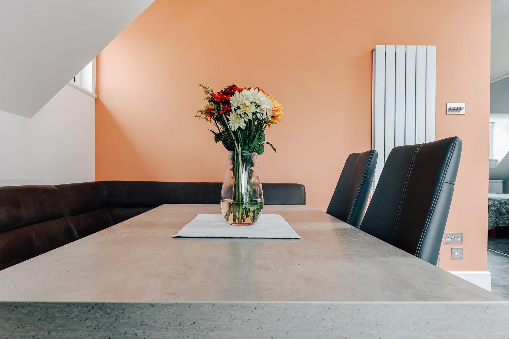 Apartment Coastal Haven: Southbourne's Two-bedroom Retreat