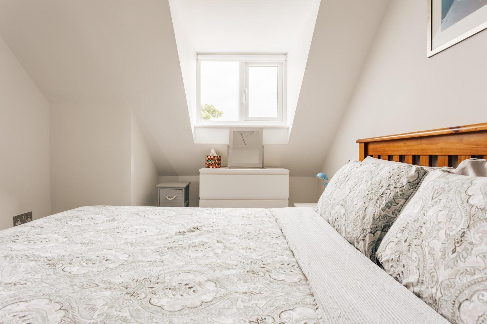 Apartment Coastal Haven: Southbourne's Two-bedroom Retreat