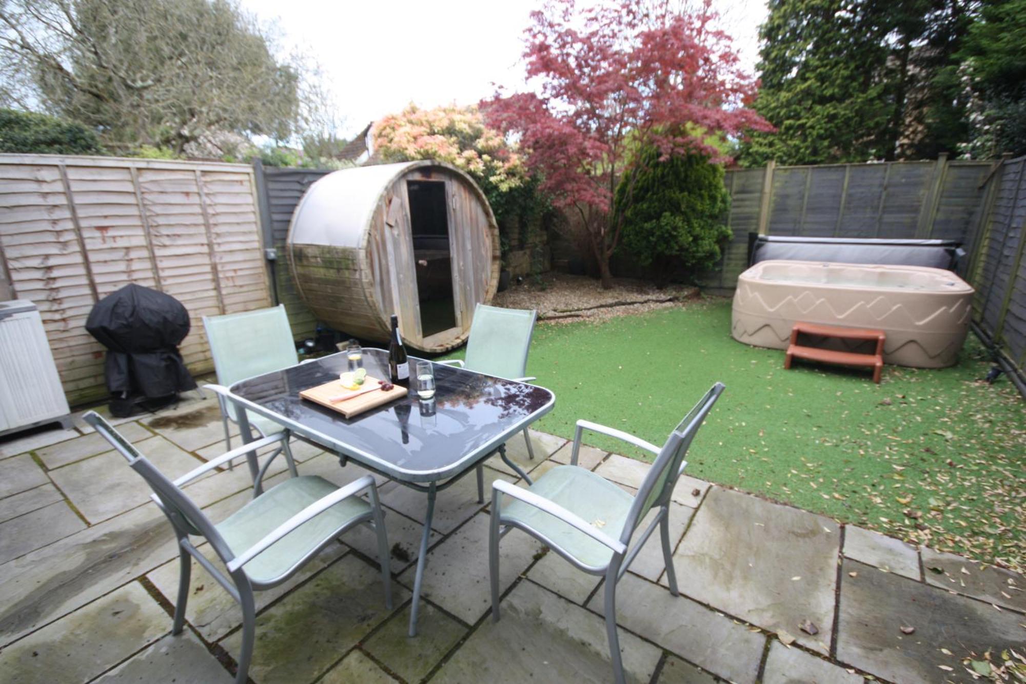 Hot Tub & Sauna Let Bournemouth