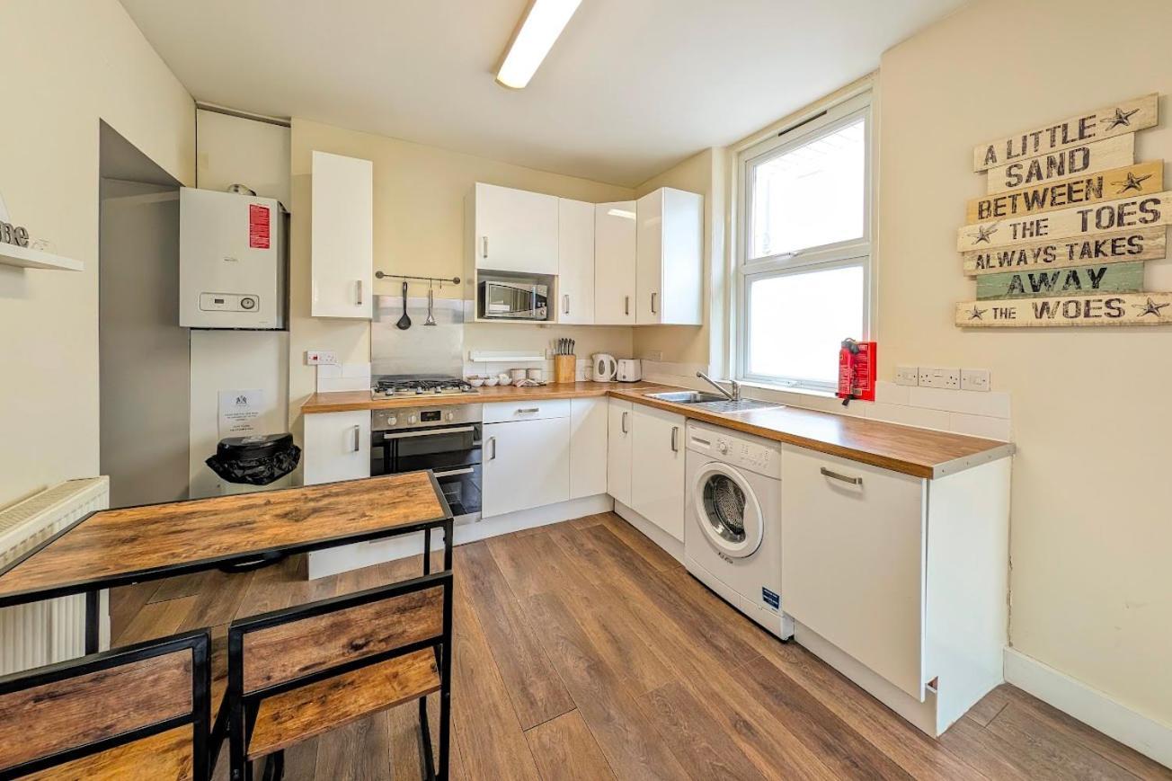 Town Centre House For 6 Guests Bournemouth