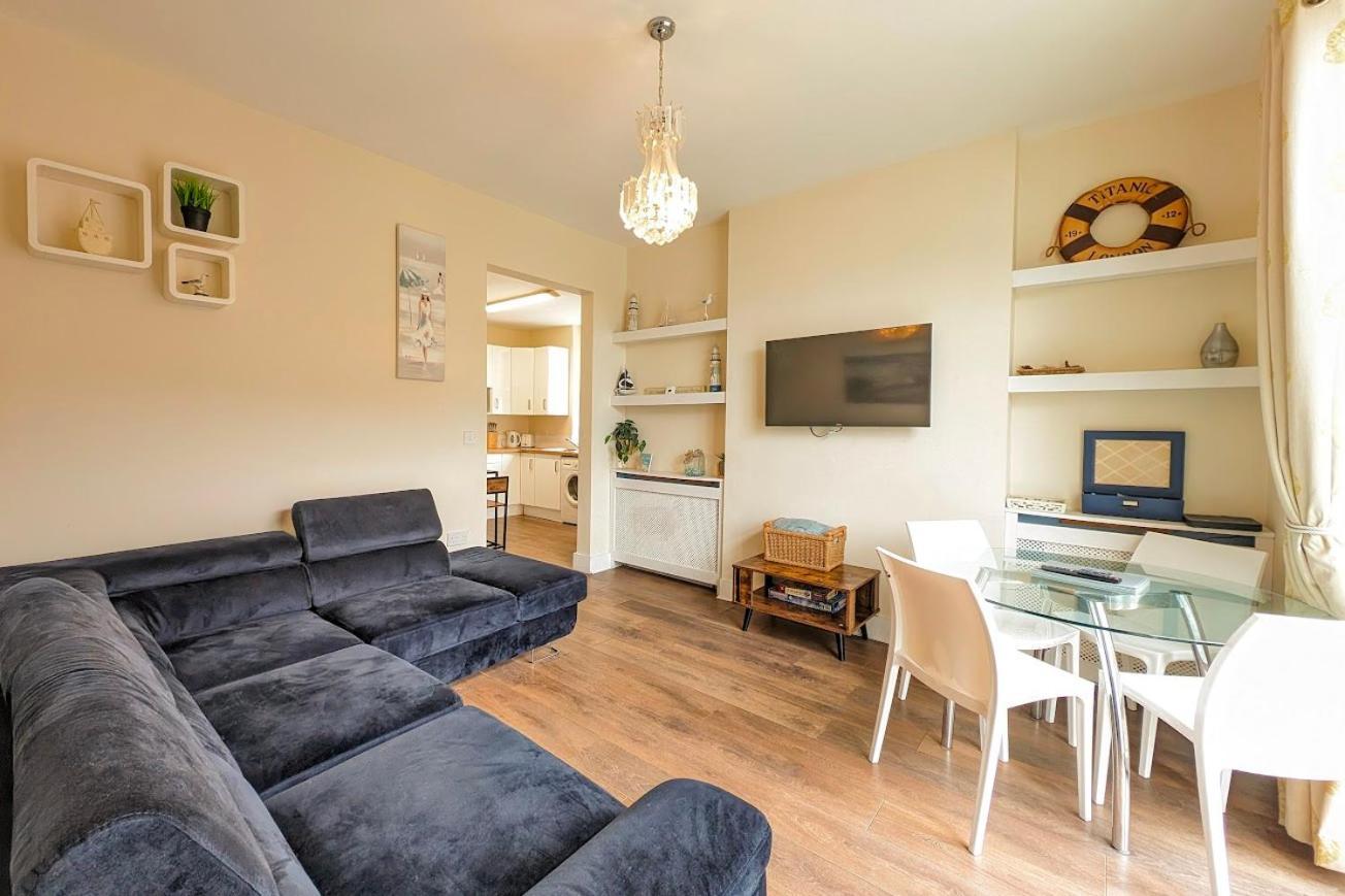 Town Centre House For 6 Guests Holiday home Bournemouth