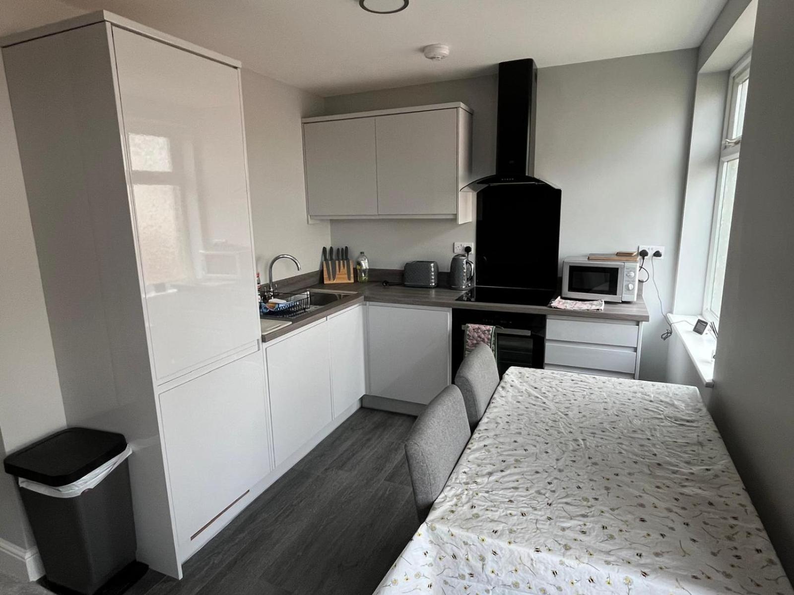 New 2 Bedroom First Floor Close To * Bournemouth