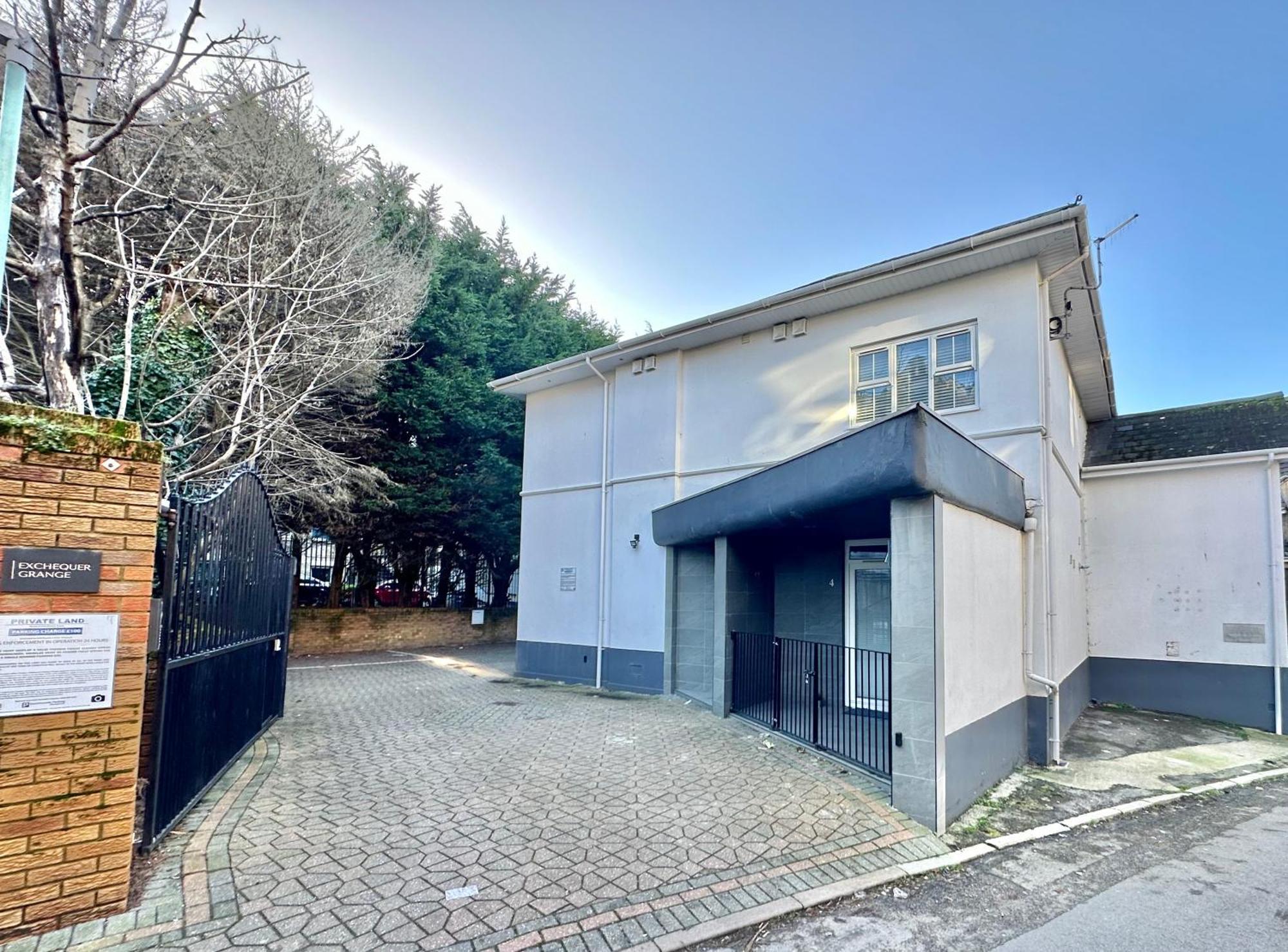 Cozy In Town Centre - Fast Wifi - Smart Tv - Close To Town Centre And Apartment