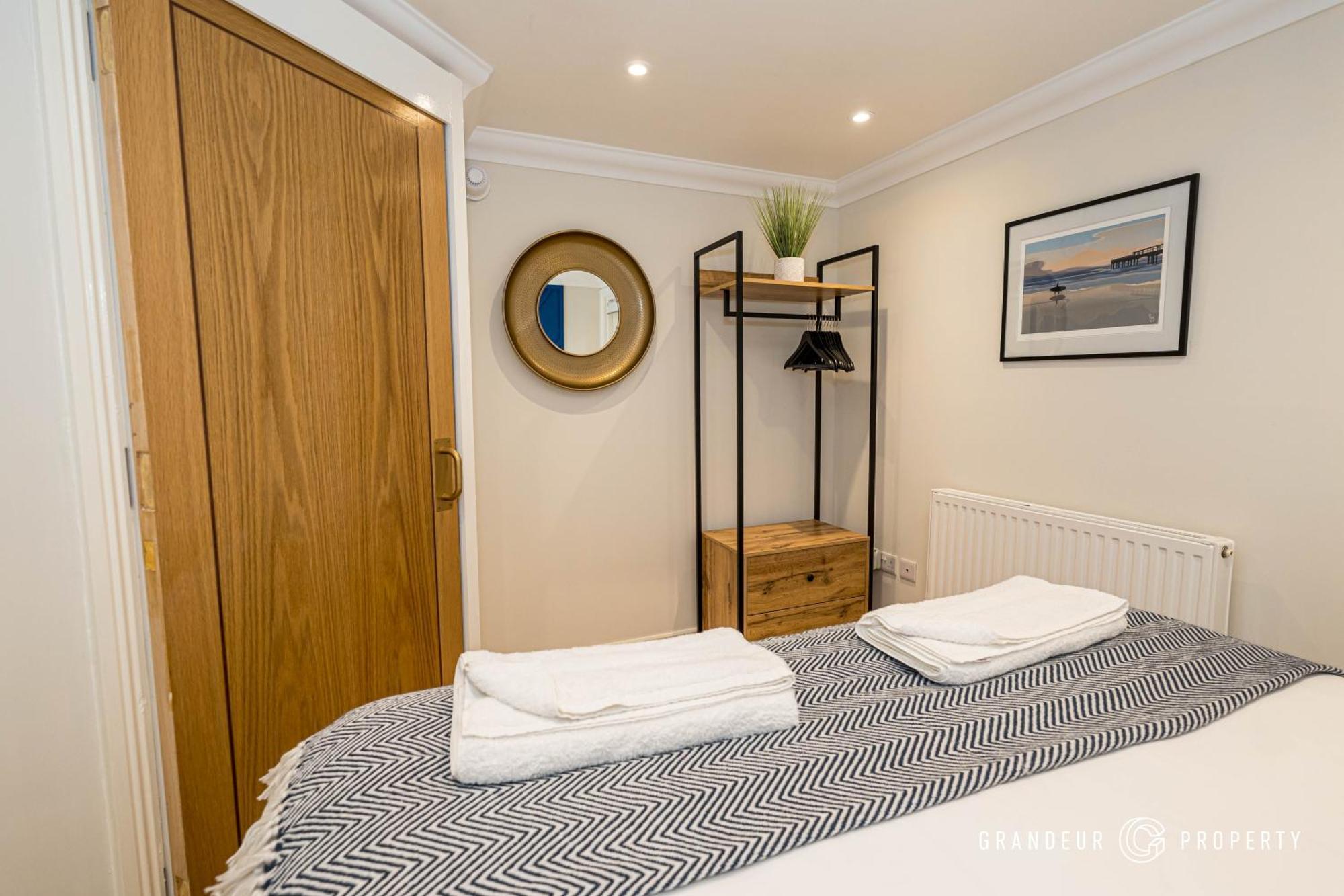 Apartment The Atrium By Grandeur