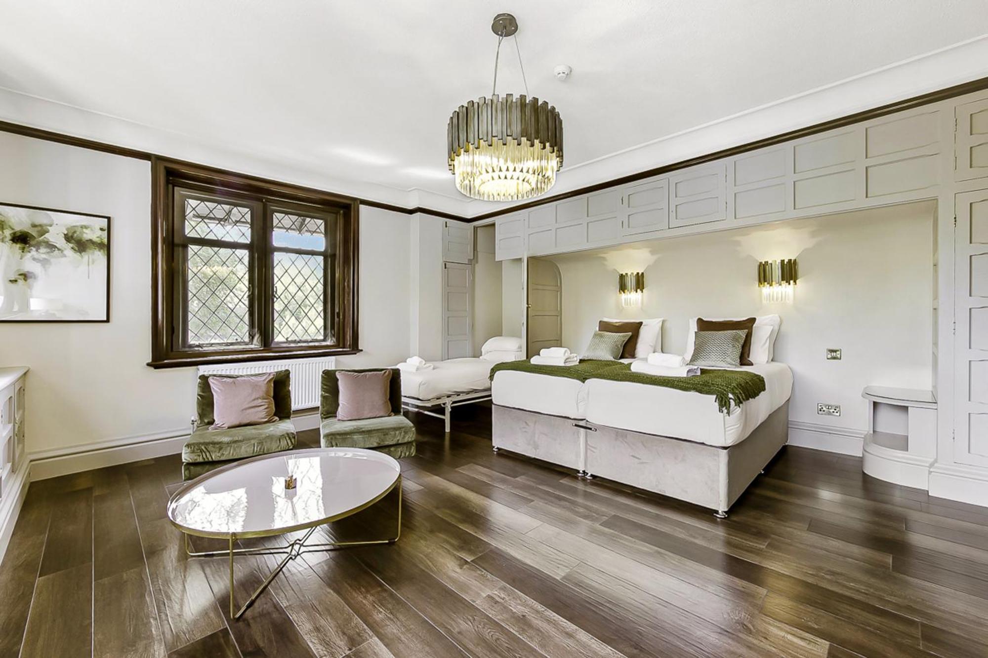 Holiday home Tudor Grange