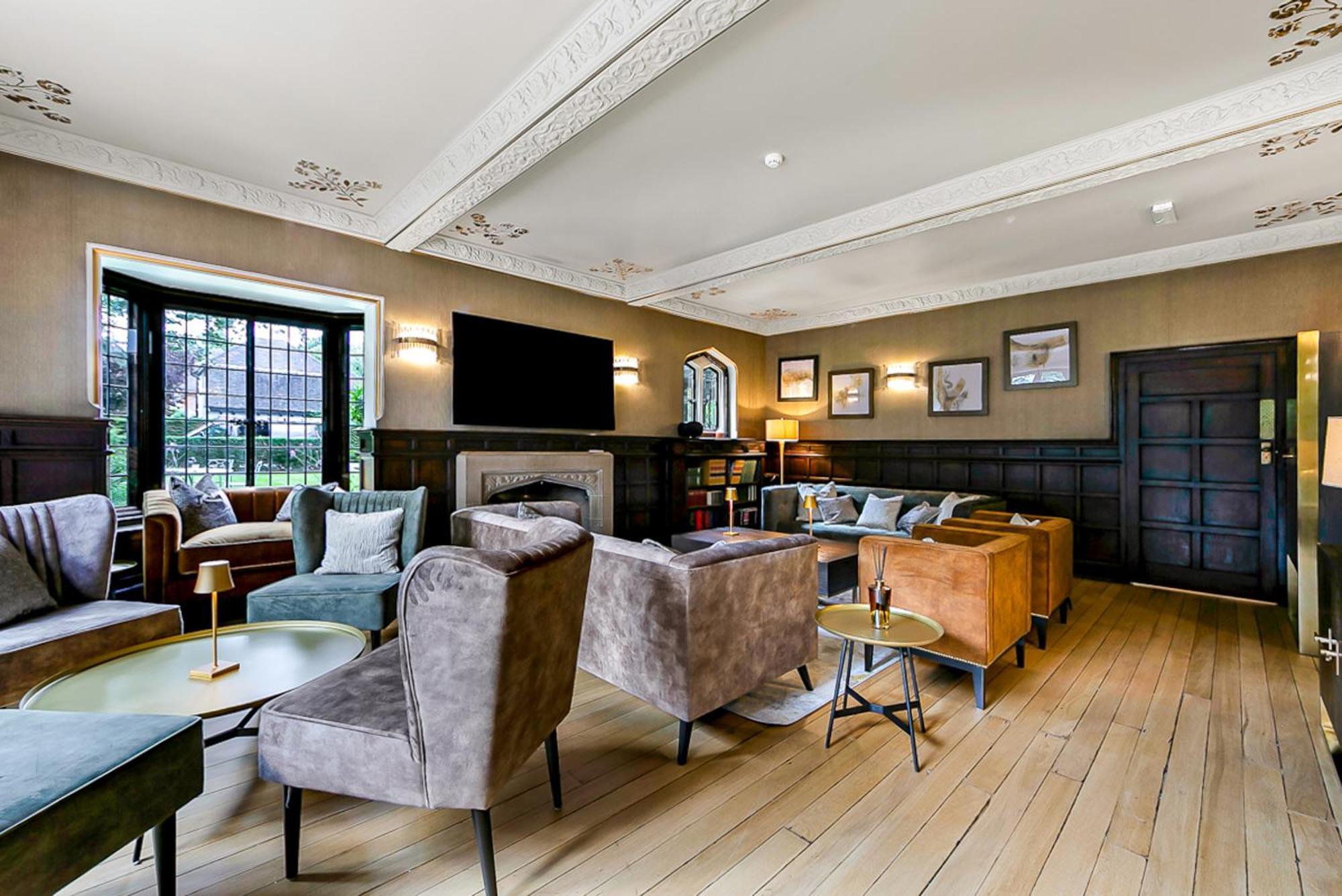 Tudor Grange Holiday home *