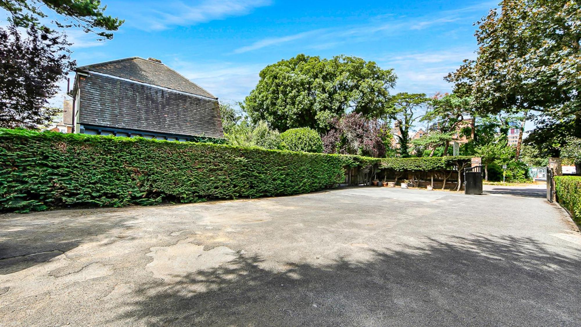 Tudor Grange * Bournemouth