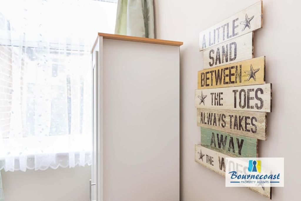 Apartment Bournecoast - Ground Floor Close To Sandy Beaches With Patio - Fm660 *