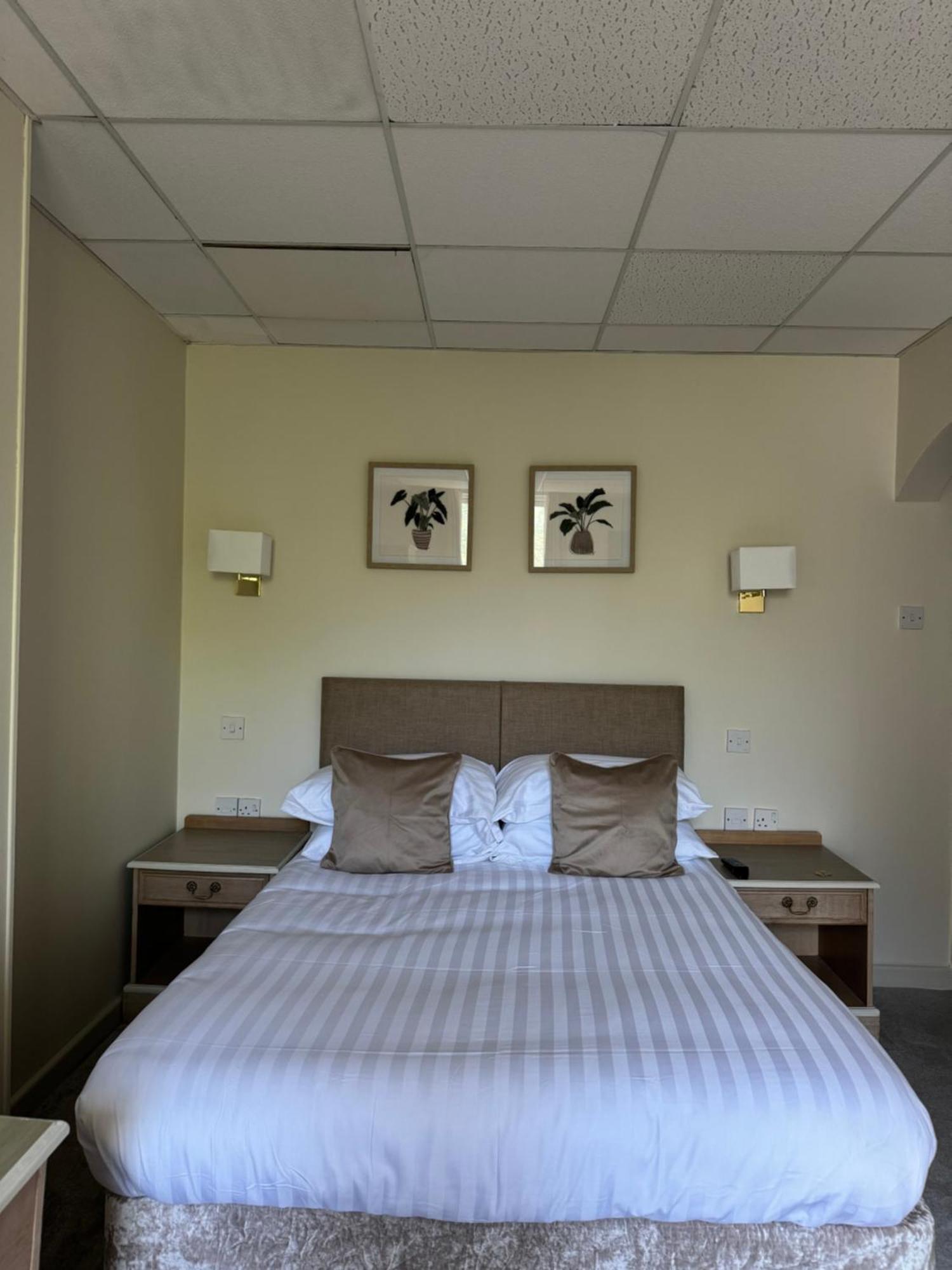 The Mayfair Hotel 3*