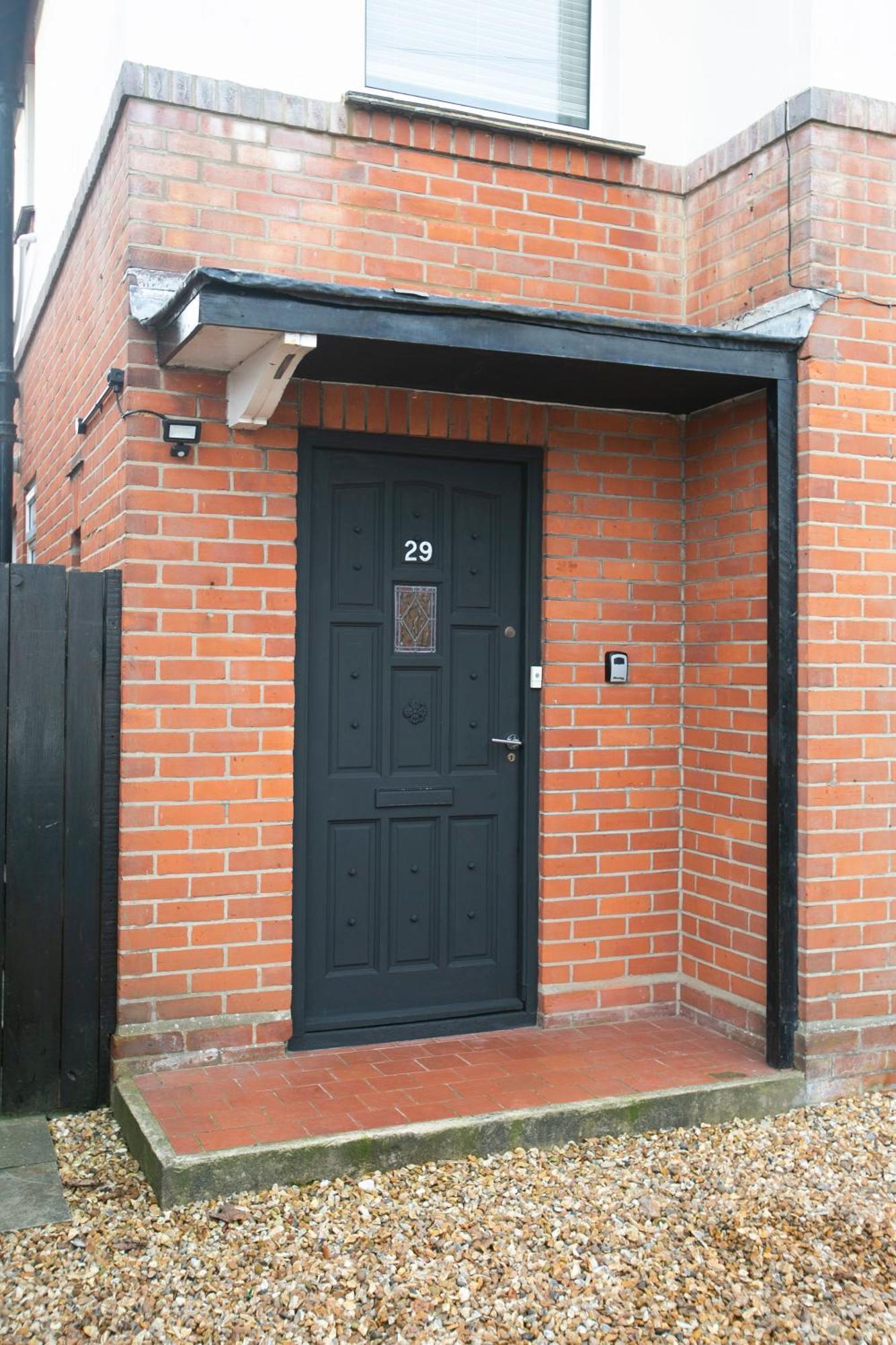 Beachside Family Oasis With Free Parking Bournemouth