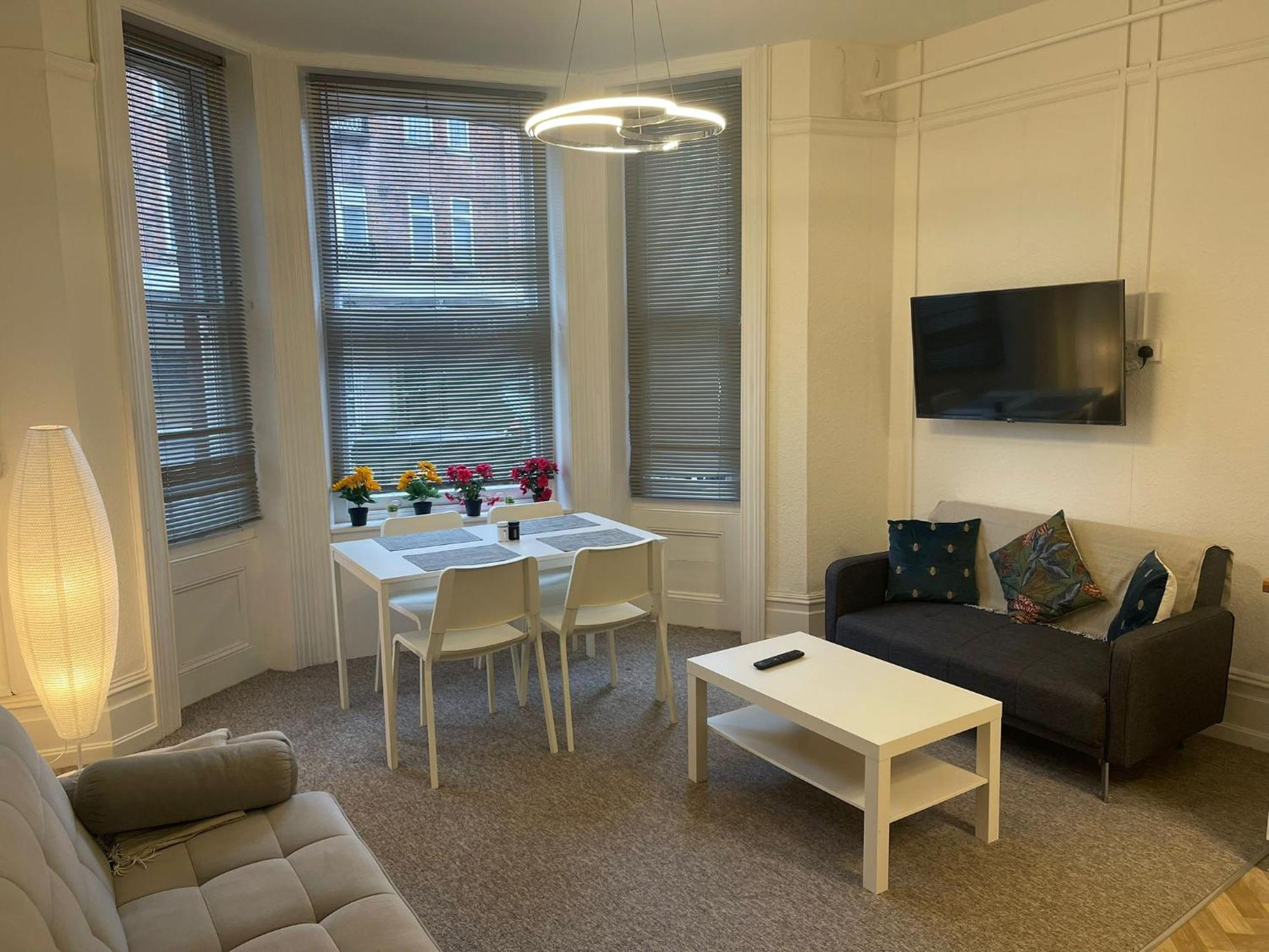 Apartment Luxury,location And Convenience *