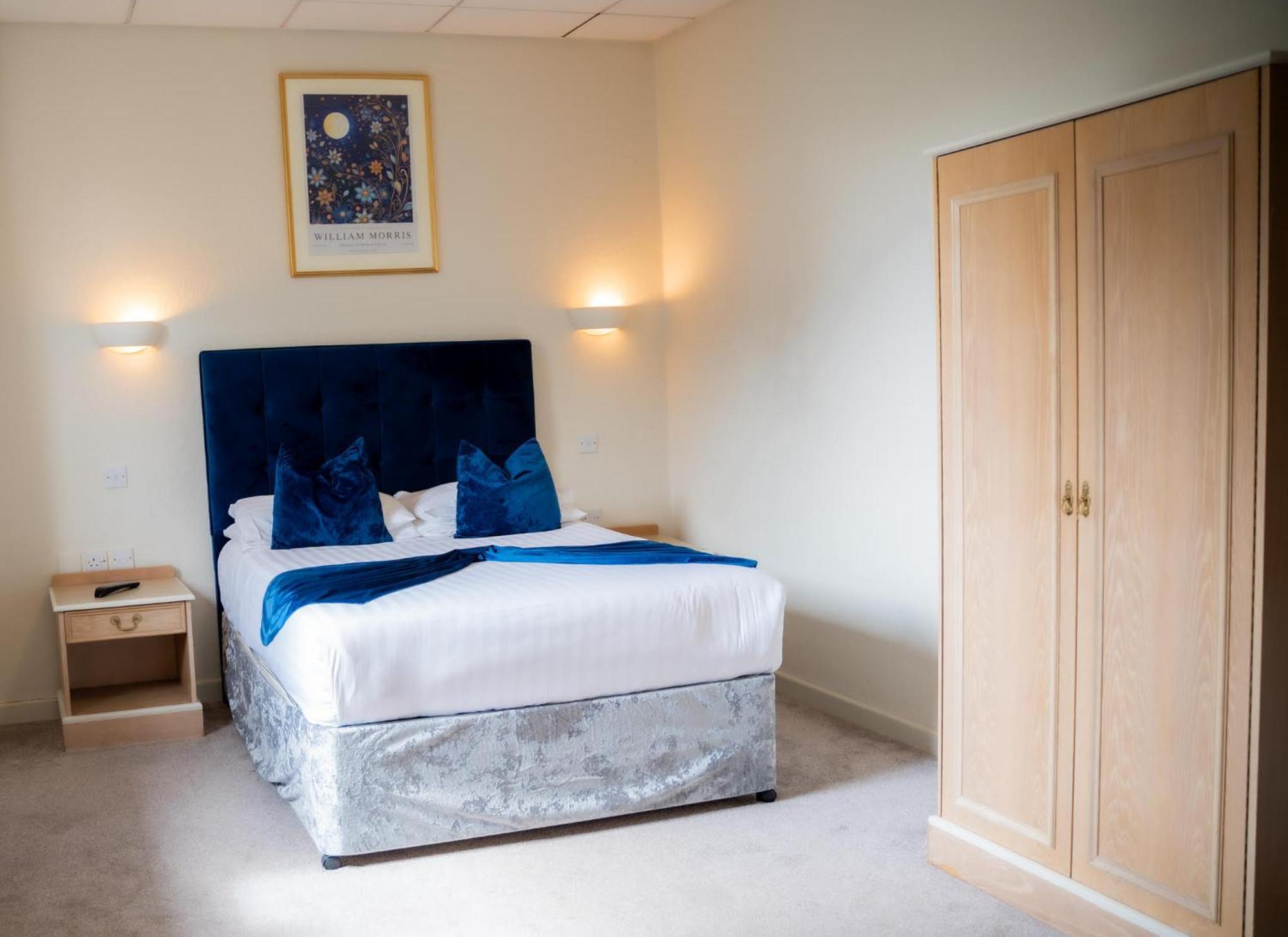 The Mayfair 3*