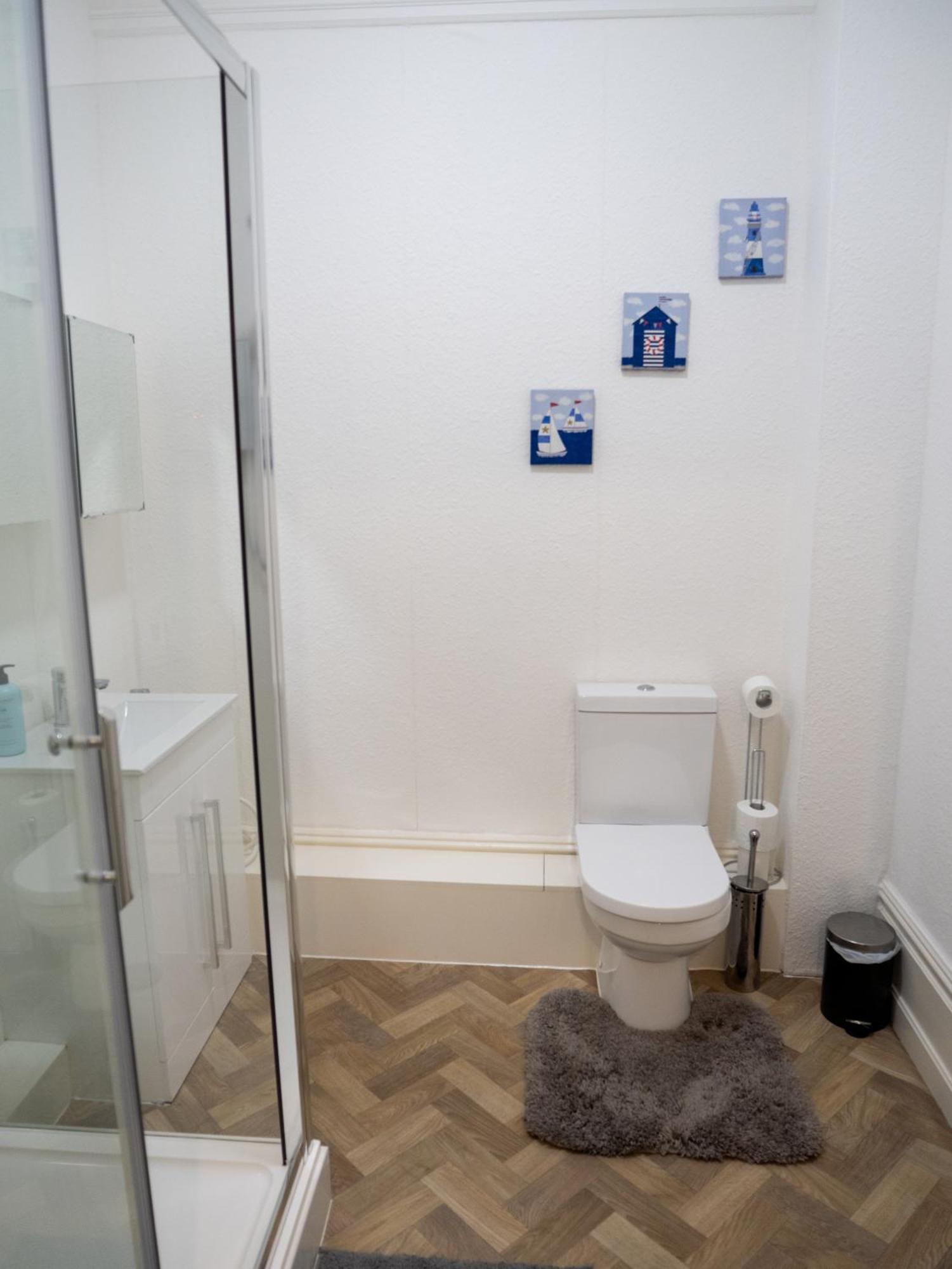 Luxury,location And Convenience *