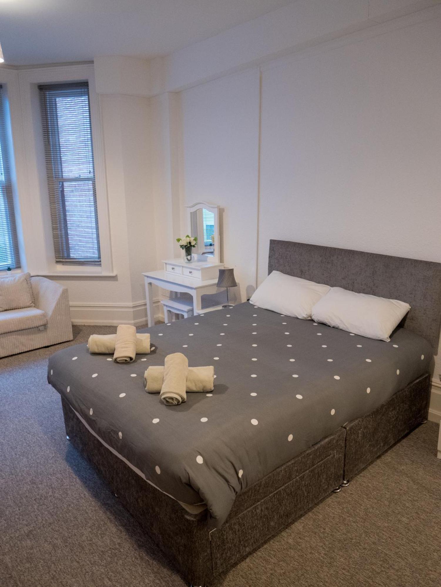 Luxury,location And Convenience Apartment Bournemouth