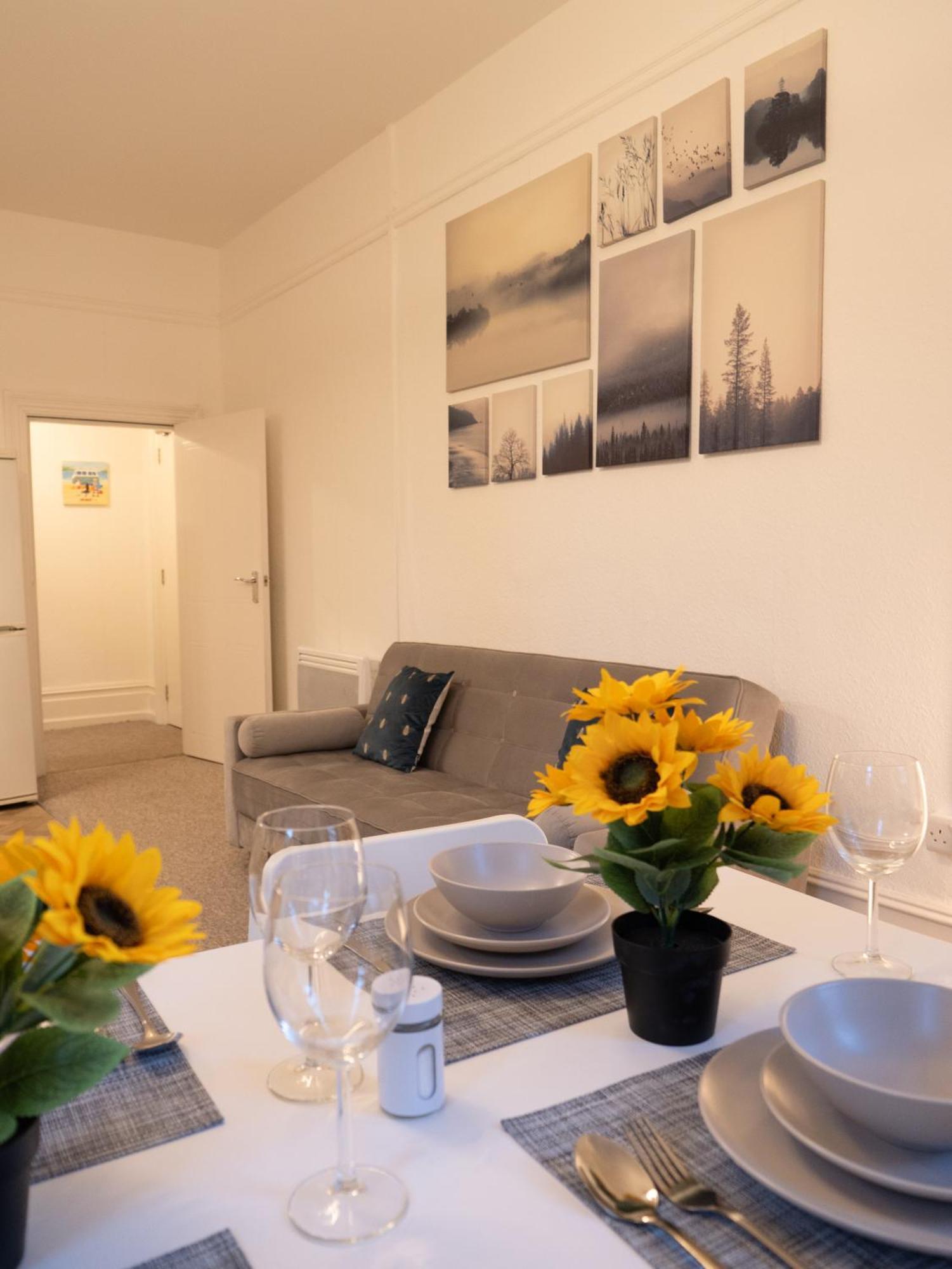 Luxury,location And Convenience Apartment *