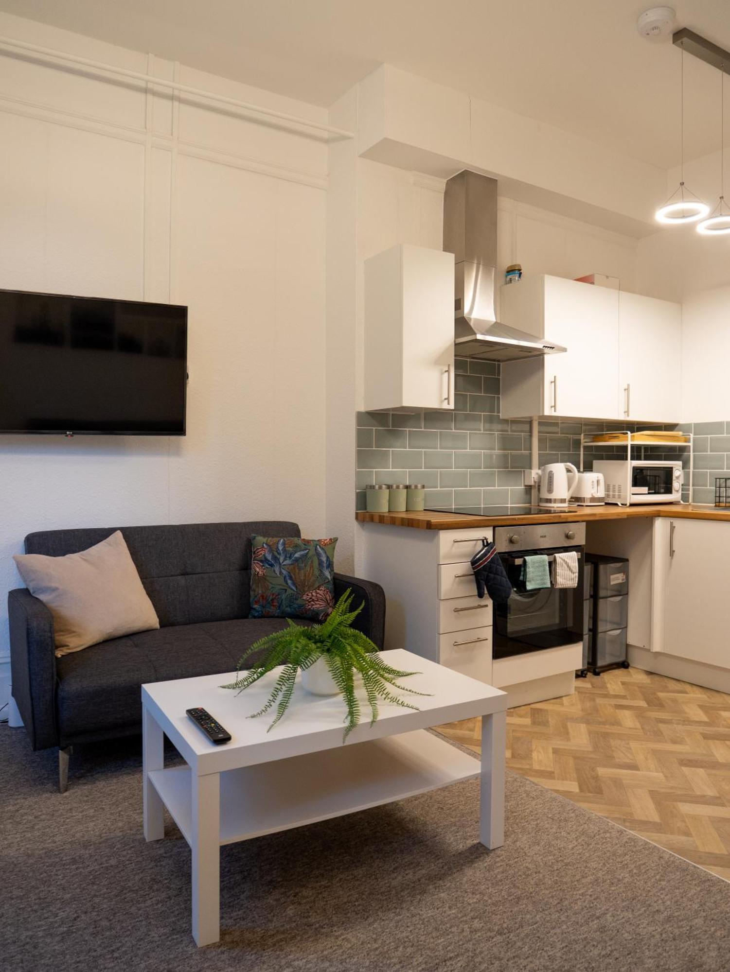 Luxury,location And Convenience Apartment