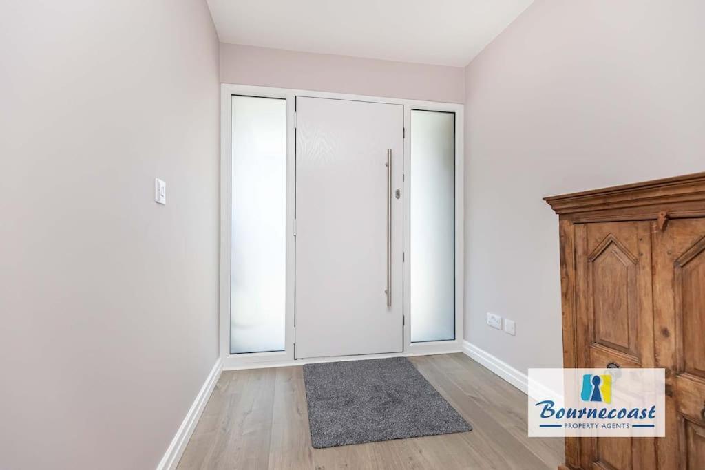 Bournecoast Townhouse With Views And Balcony-9602 Bournemouth