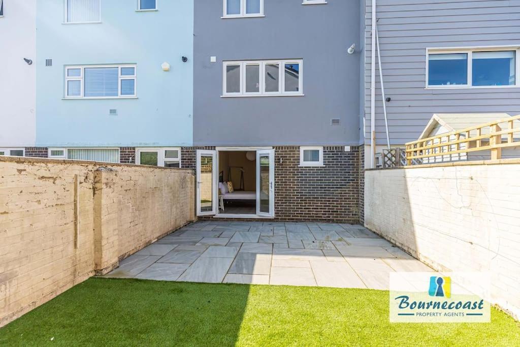 Bournecoast Townhouse With Views And Balcony-9602 Holiday home