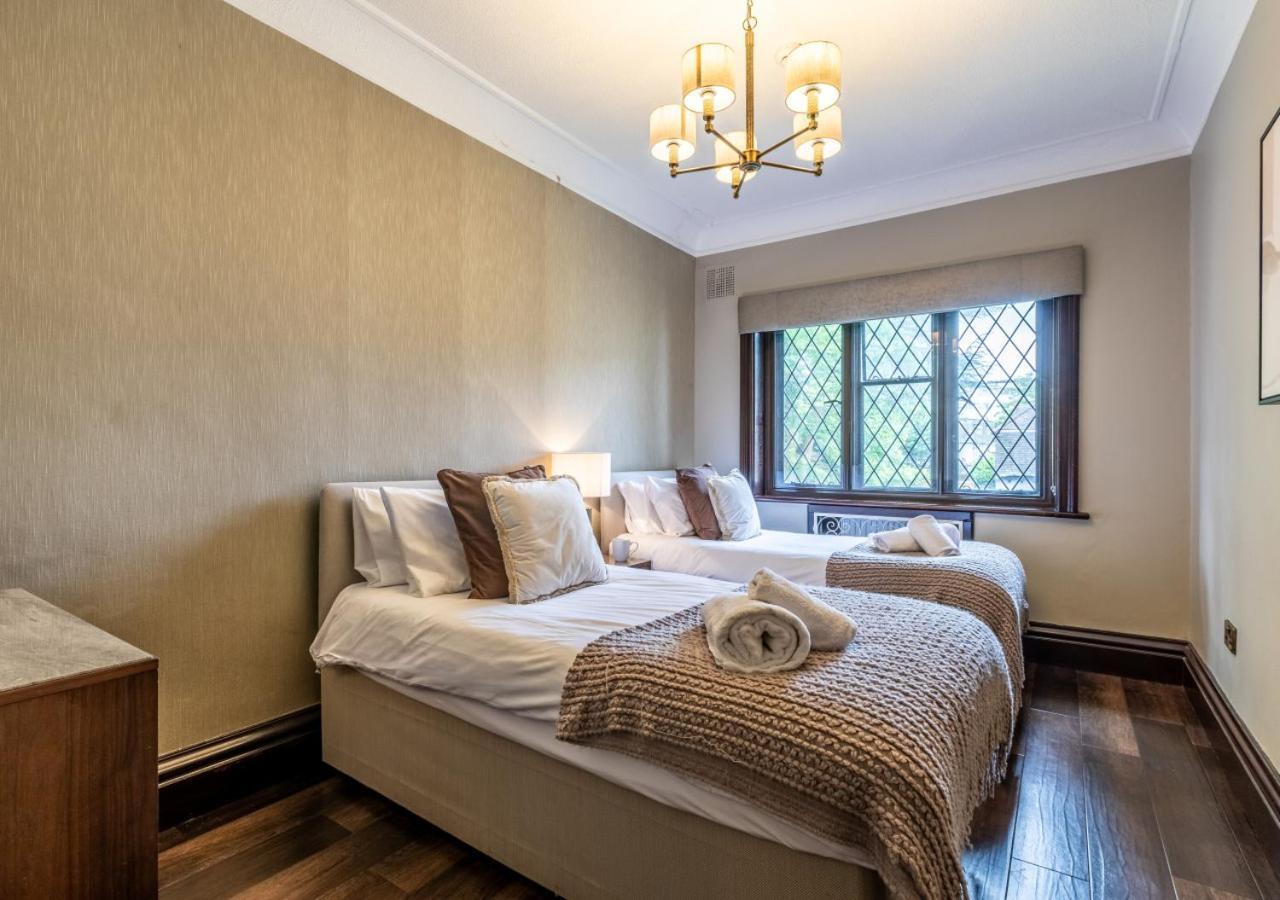Holiday home The Tudor Mansion Bournemouth