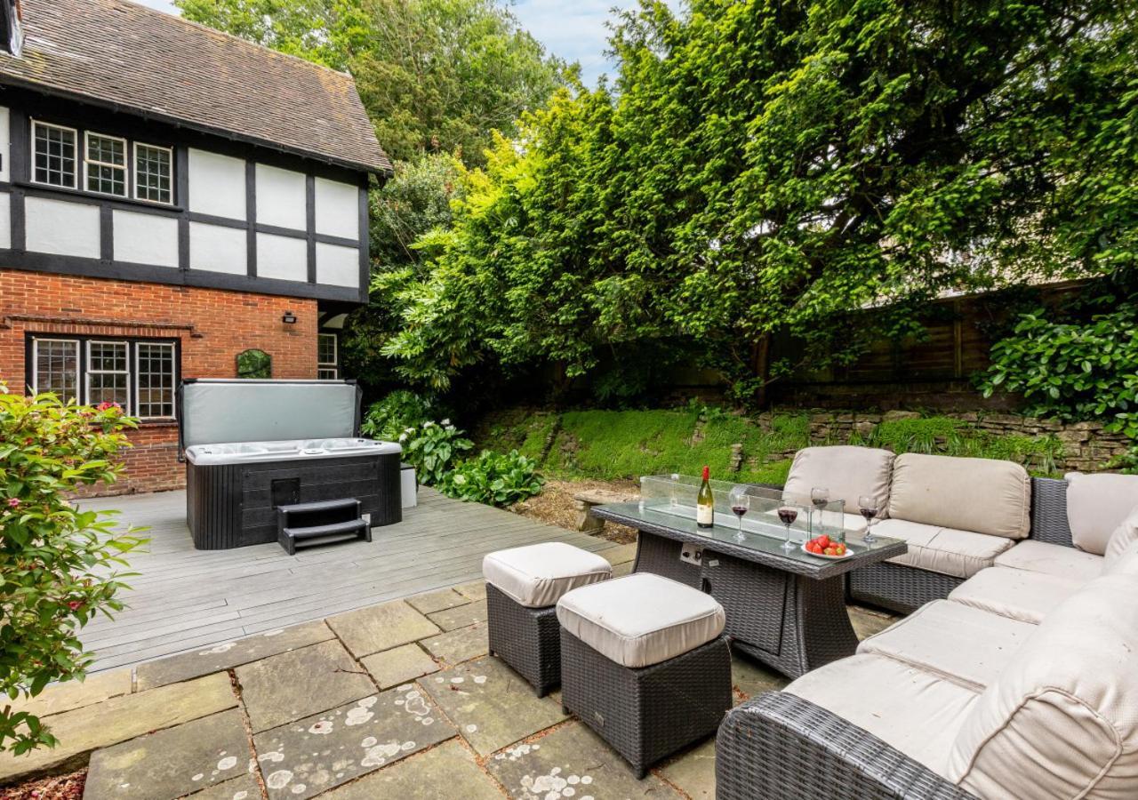 Holiday home The Tudor Mansion Bournemouth
