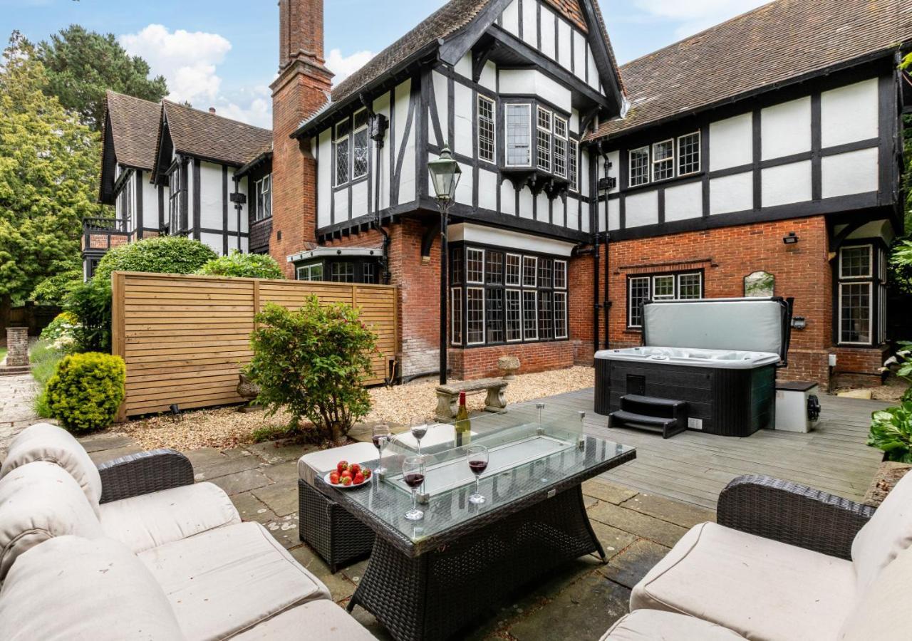 Holiday home The Tudor Mansion *