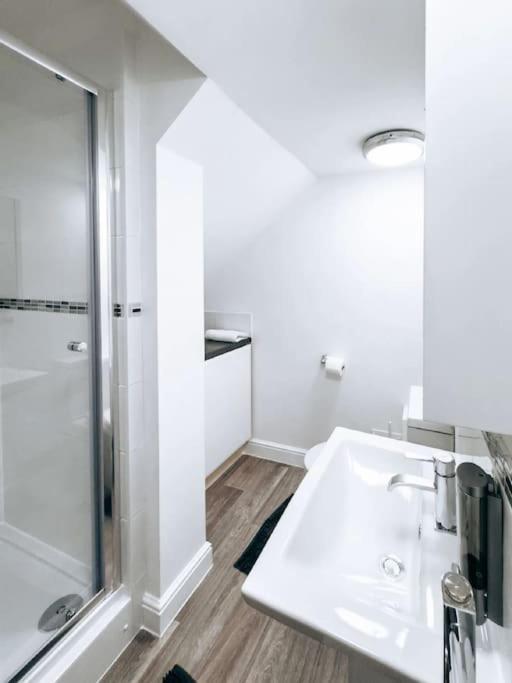 Urban Pearl - Modern 1 Bed Flat * Bournemouth