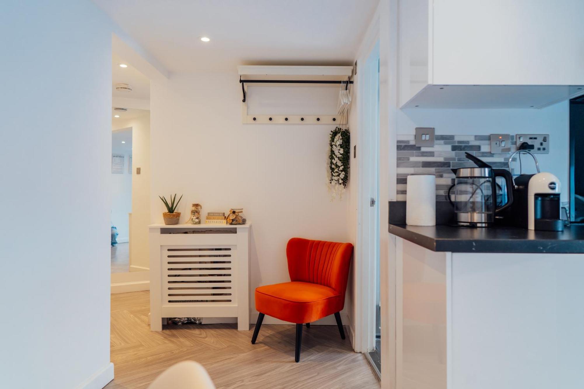Family Apartment Bournemouth 5 Min From The Beach Parks And Restaurants