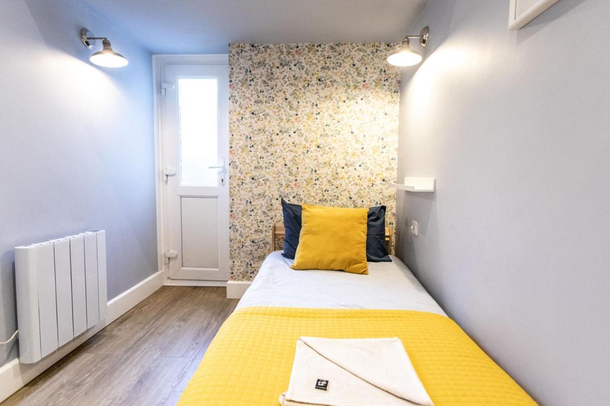 Apartment Verulum - By Coastline Retreats - Beautifully Designed Luxury Town Centre - 5 Minute Walk To The - Parking Included Bournemouth