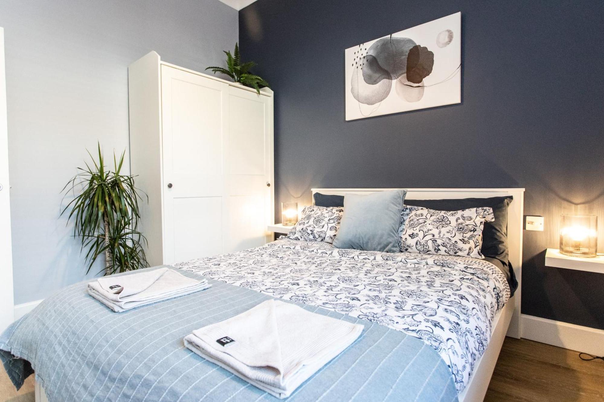 Verulum - By Coastline Retreats - Beautifully Designed Luxury Town Centre - 5 Minute Walk To The - Parking Included