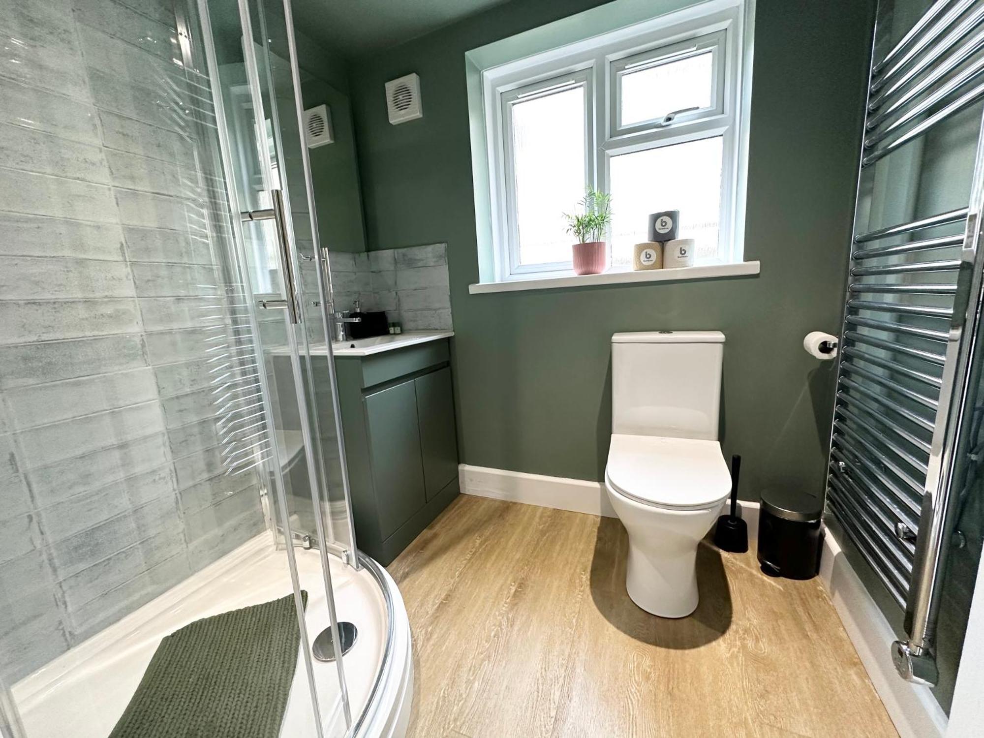 Apartment Verulum - By Coastline Retreats - Beautifully Designed Luxury Town Centre - 5 Minute Walk To The - Parking Included *