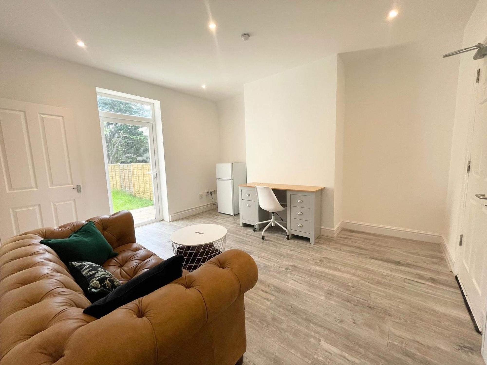 Apartment 3 Methuen Close Bournemouth