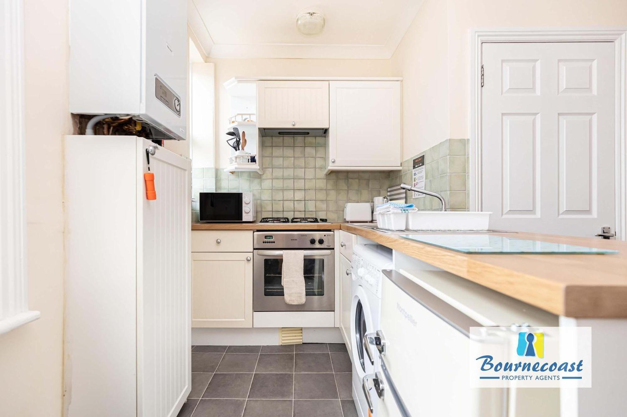 Apartment Bournecoast: Short Walk To And Shops - Fm746 Bournemouth