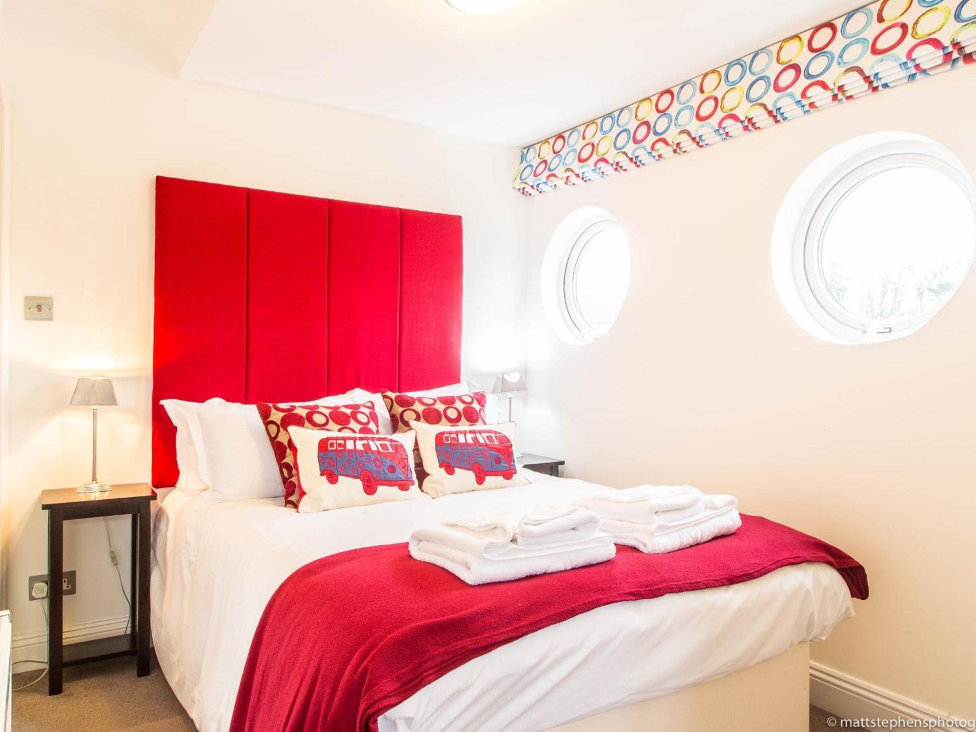Alum Chine House Aparthotel 3*